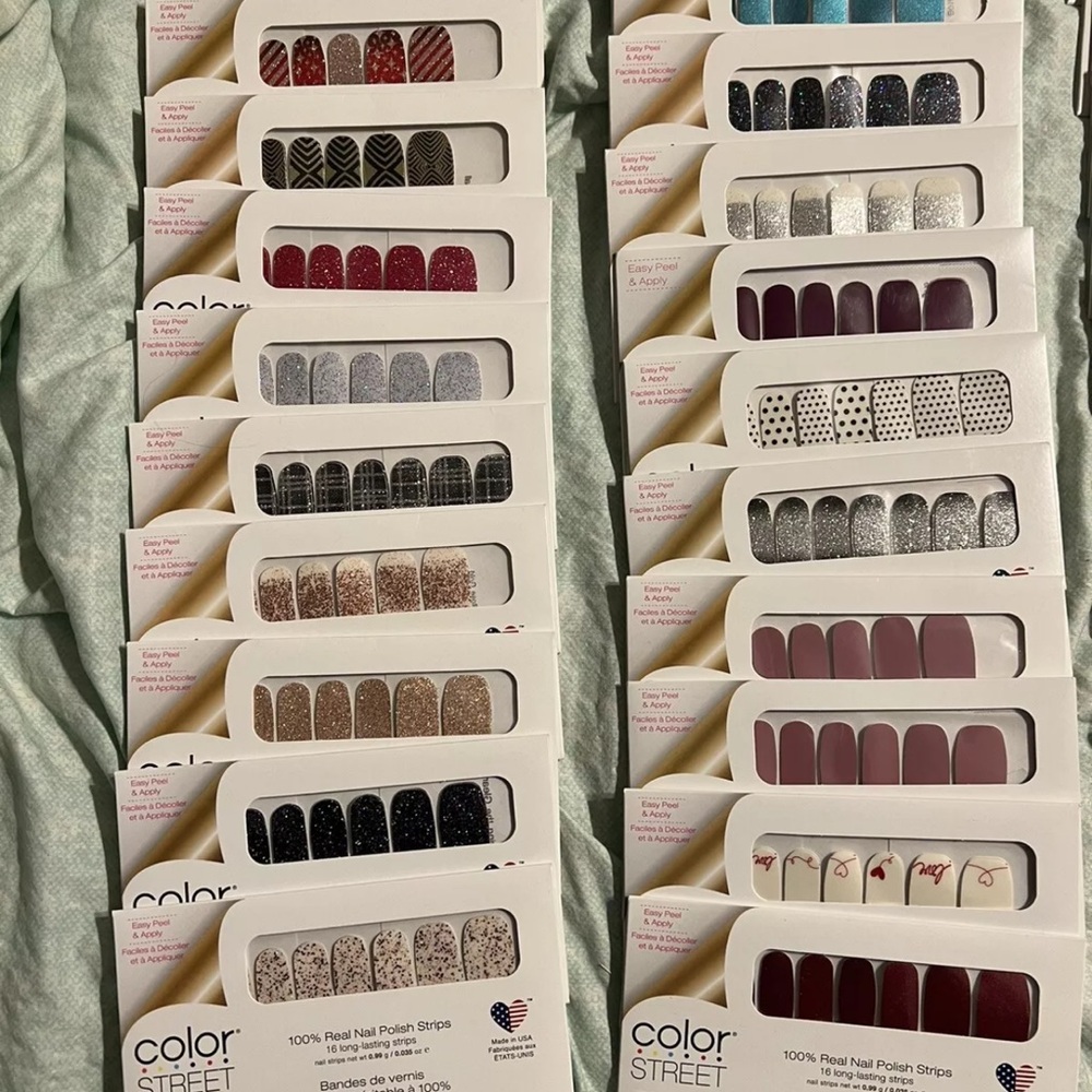 Color Street Nails - Picture 2 of 7